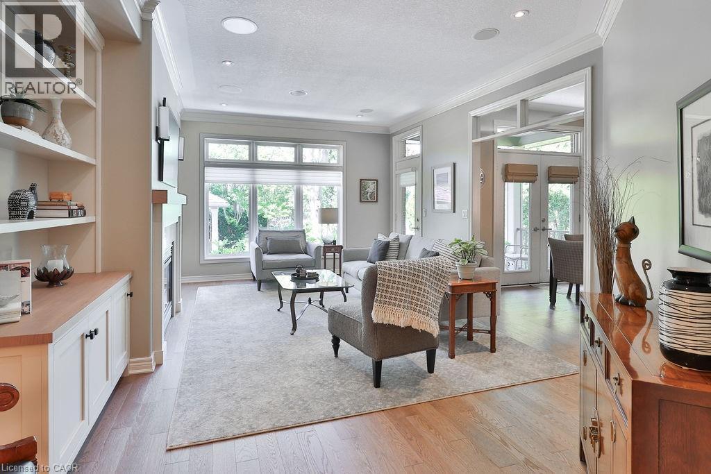Photo 8 of 980 Gorton Avenue, Burlington ON