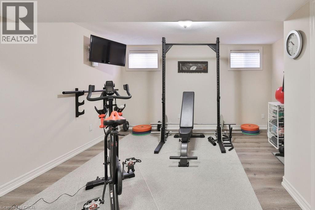 Photo 19 of 980 Gorton Avenue, Burlington ON