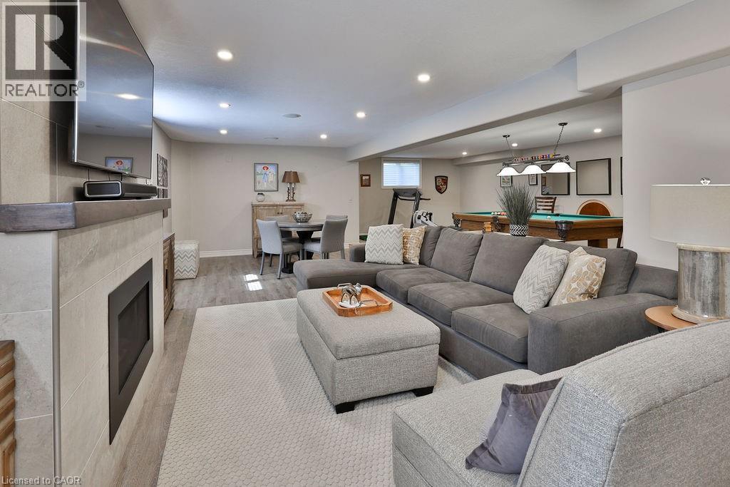 Photo 22 of 980 Gorton Avenue, Burlington ON