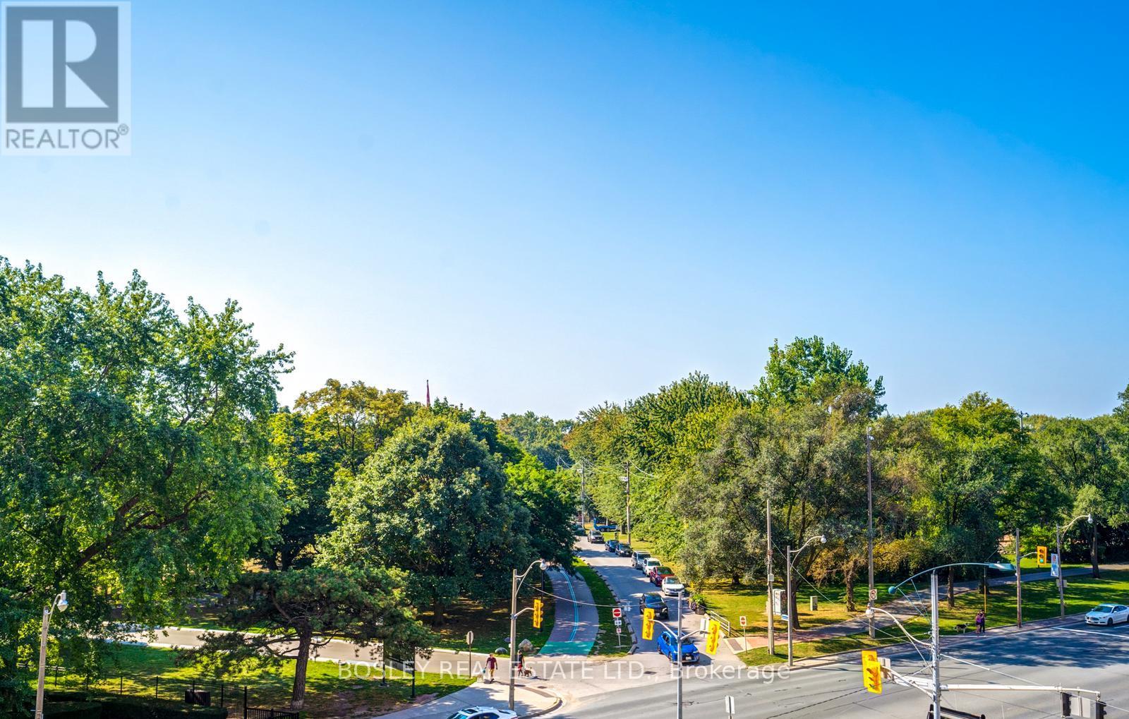 Photo 10 of 532 628 Fleet Street, Toronto ON