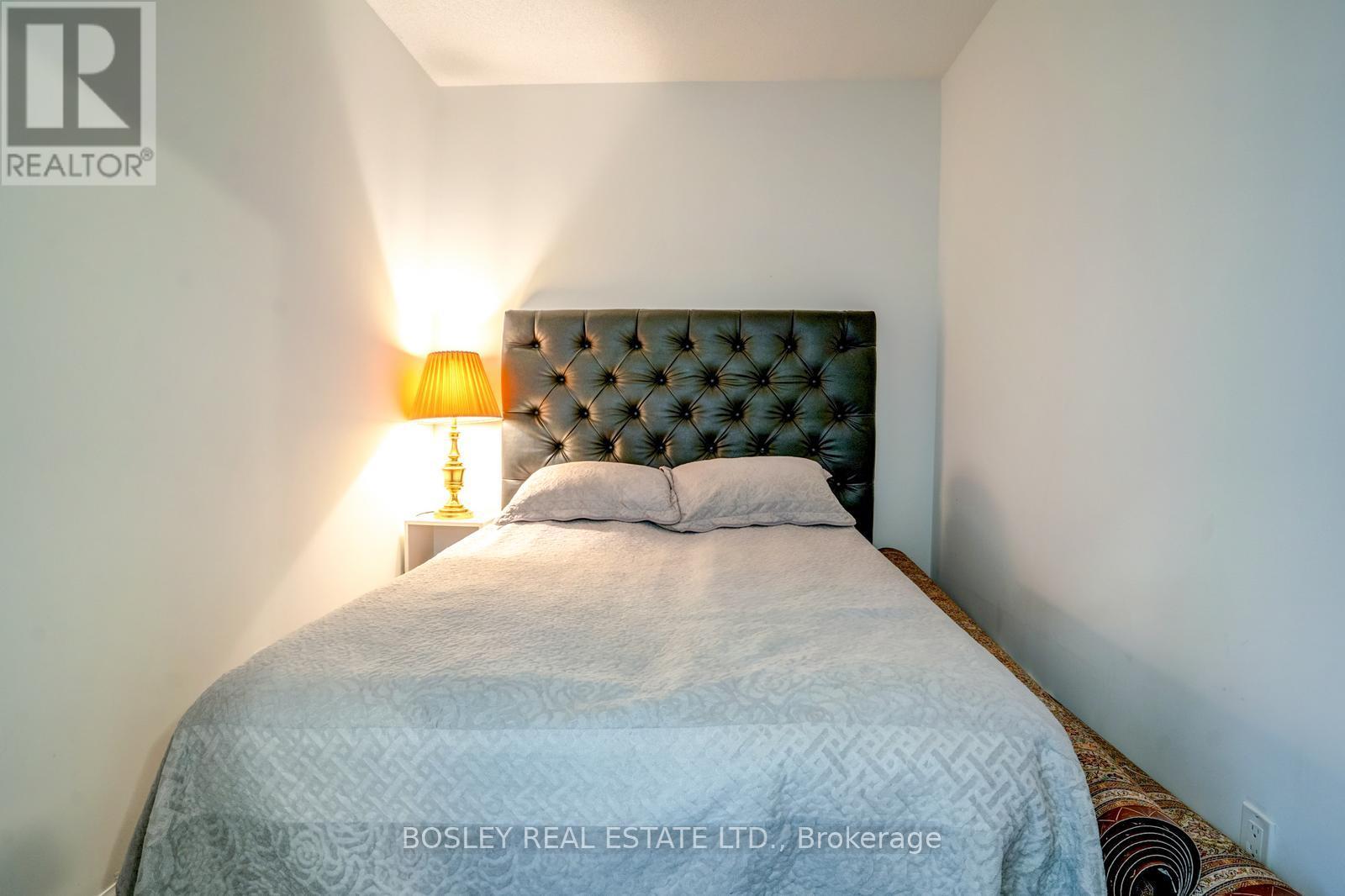 Photo 20 of 532 628 Fleet Street, Toronto ON