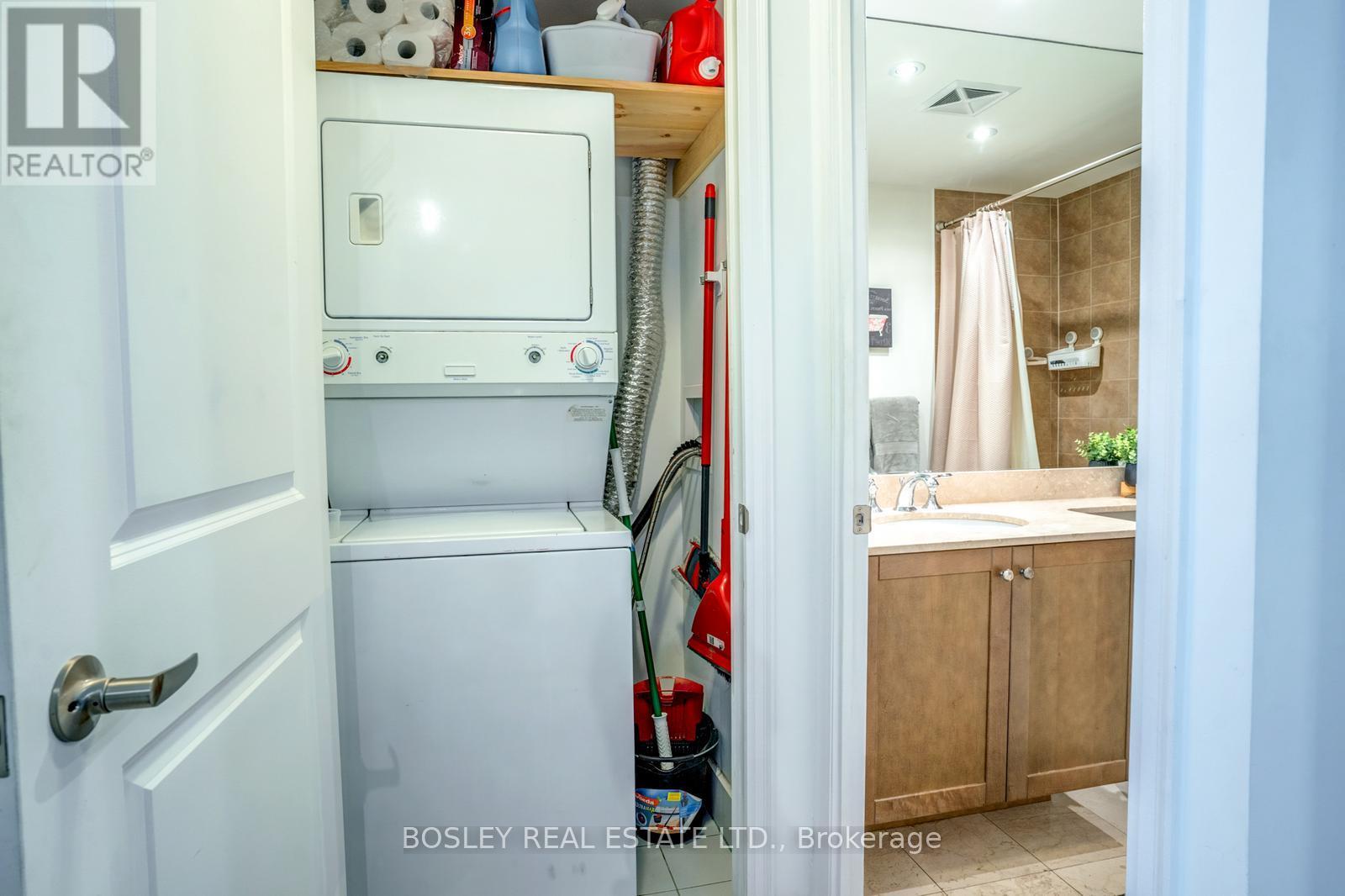 Photo 23 of 532 628 Fleet Street, Toronto ON