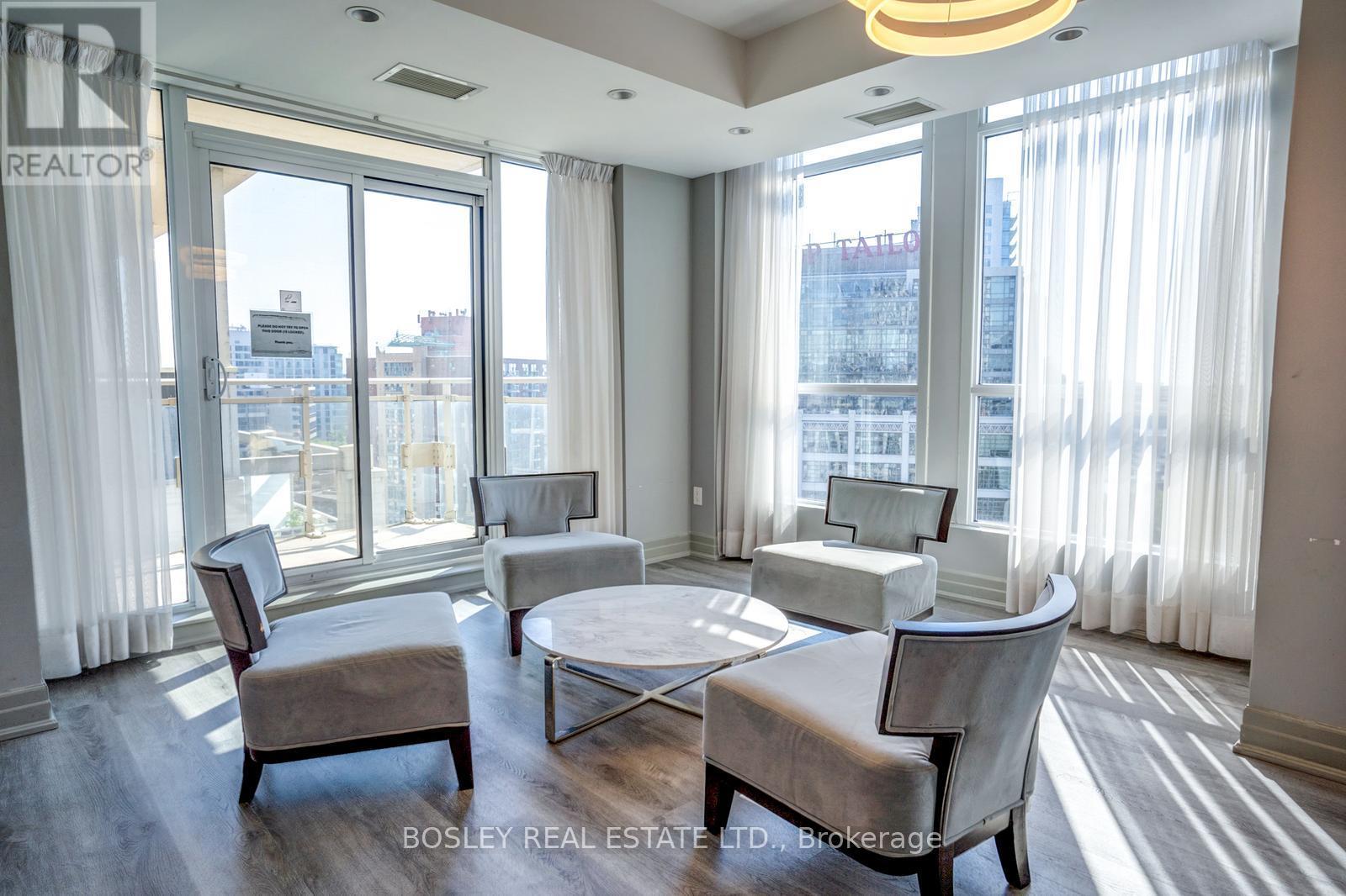 Photo 31 of 532 628 Fleet Street, Toronto ON
