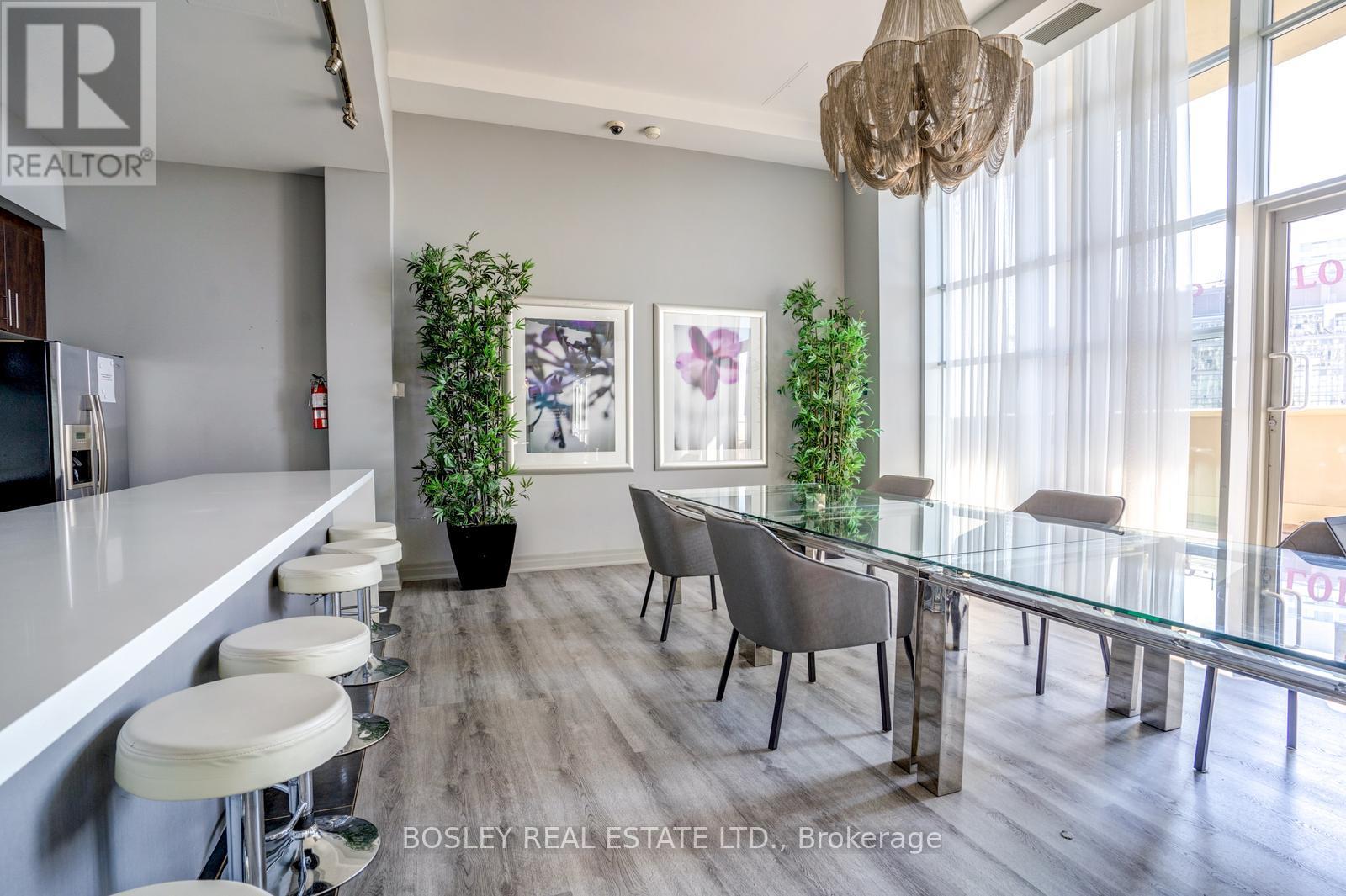Photo 32 of 532 628 Fleet Street, Toronto ON