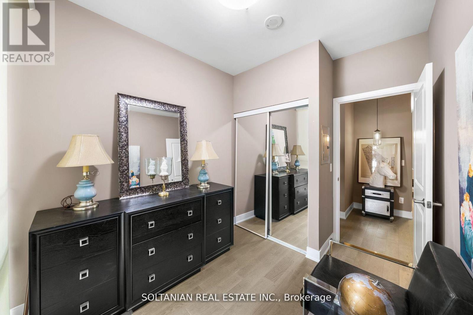 Photo 16 of 105 88 Broadway Avenue, Toronto ON