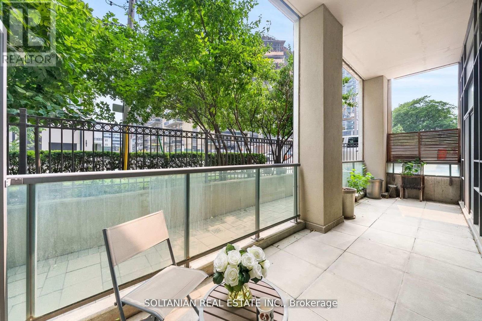 Photo 18 of 105 88 Broadway Avenue, Toronto ON