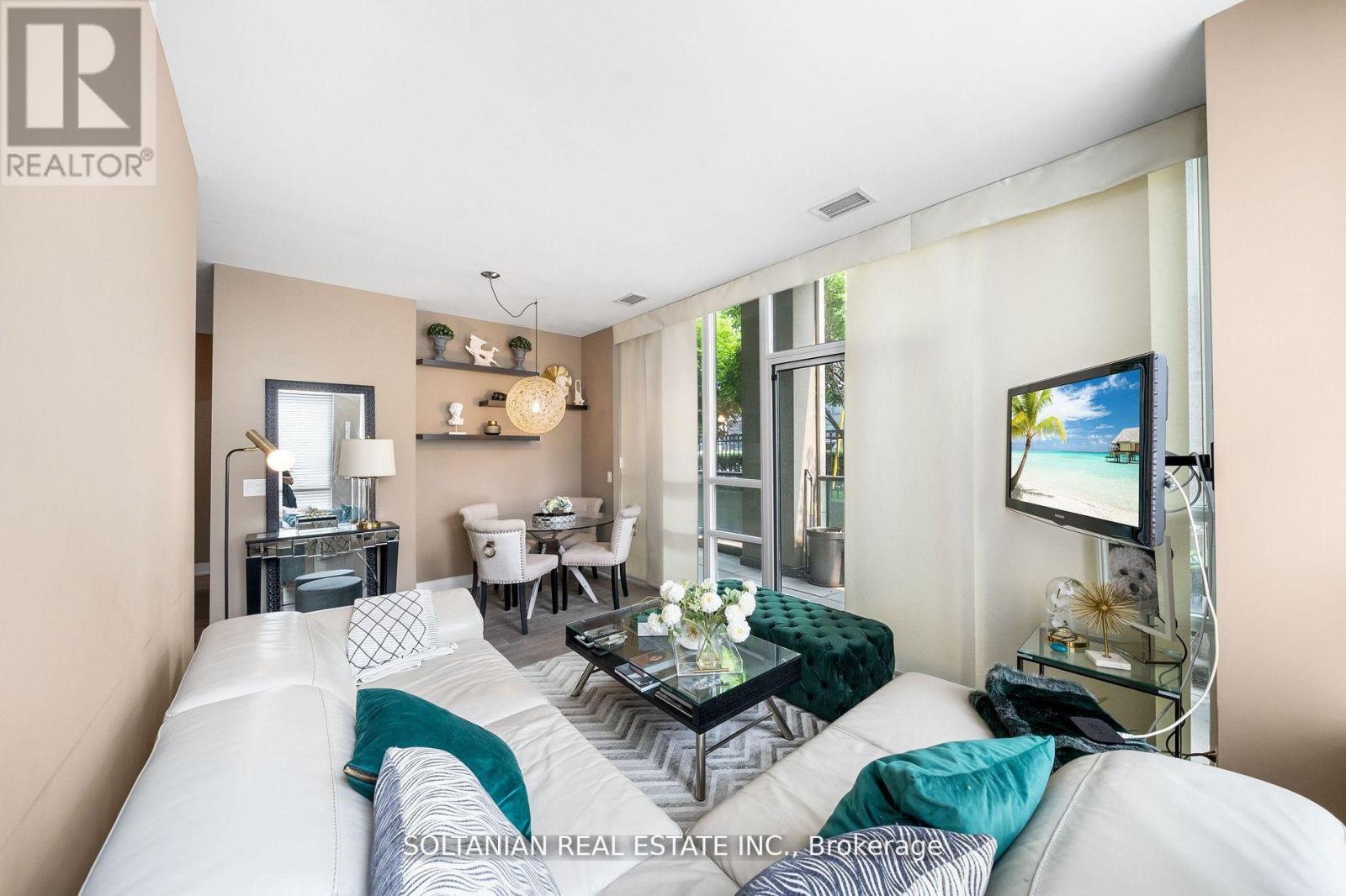 Photo 6 of 105 88 Broadway Avenue, Toronto ON