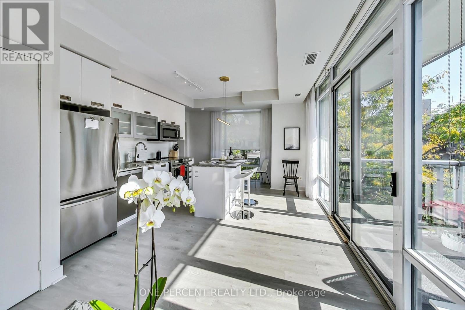 Photo 2 of 314 90 Stadium Road, Toronto ON