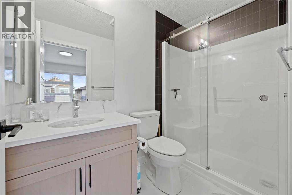 Photo 40 of 931 Langholm Drive Se, Airdrie AB