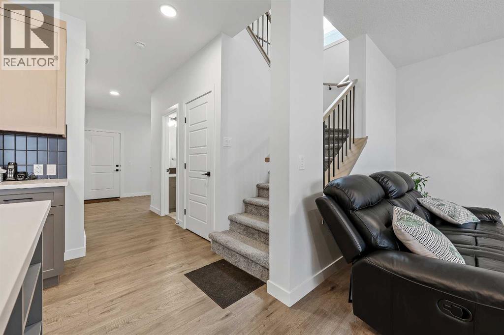 Photo 21 of 931 Langholm Drive Se, Airdrie AB