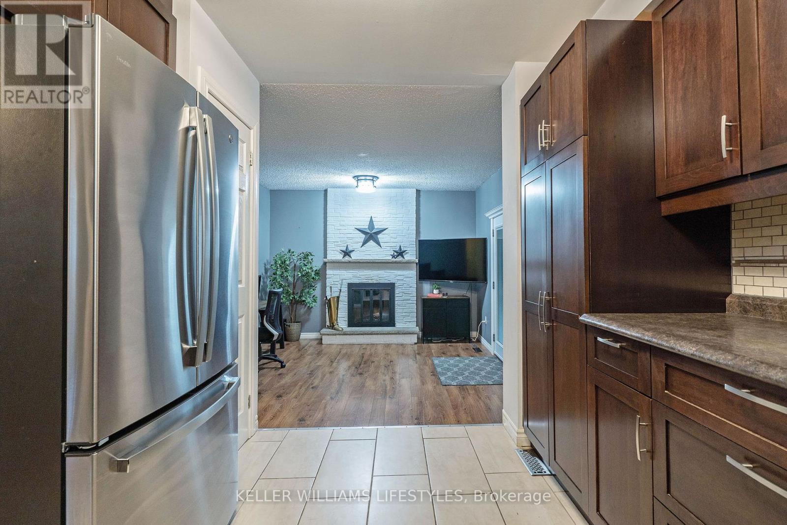 Photo 13 of 21 Beechbank Crescent, London South ON