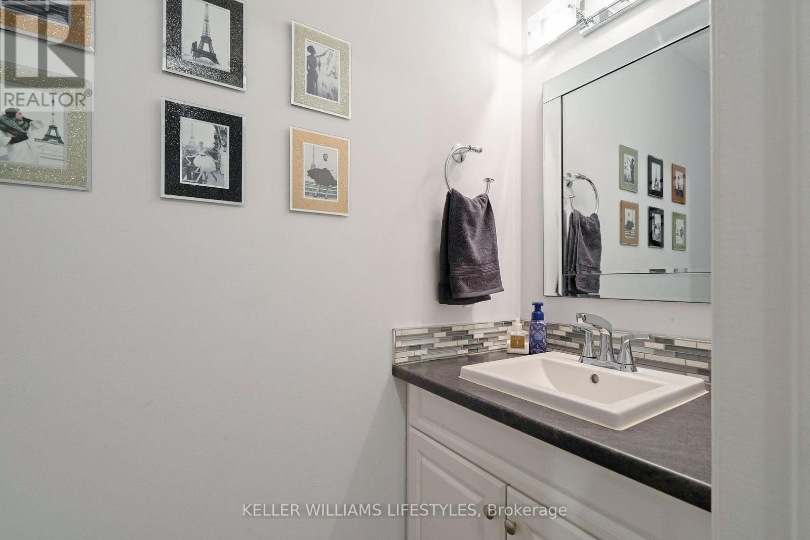Photo 18 of 21 Beechbank Crescent, London South ON