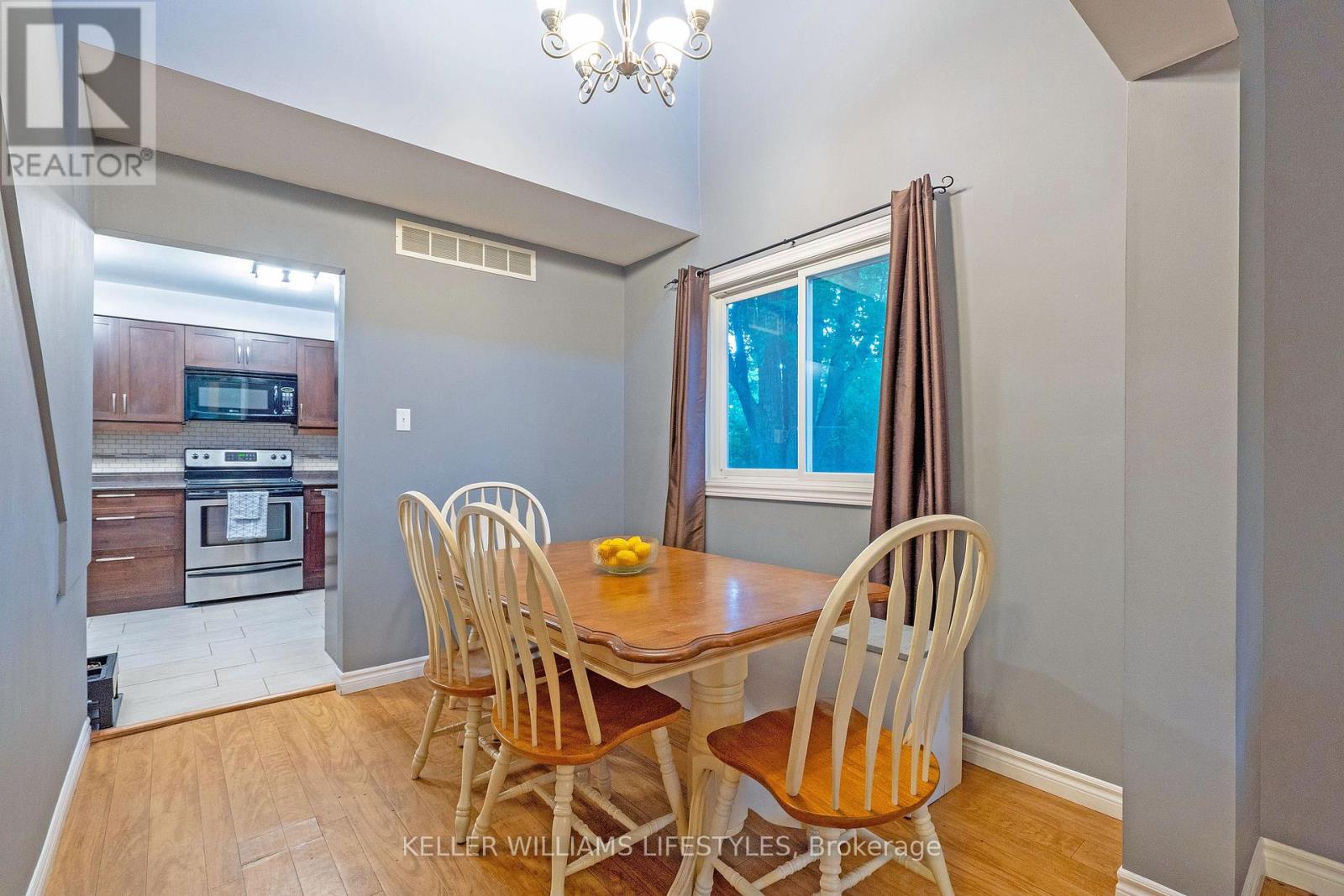 Photo 7 of 21 Beechbank Crescent, London South ON