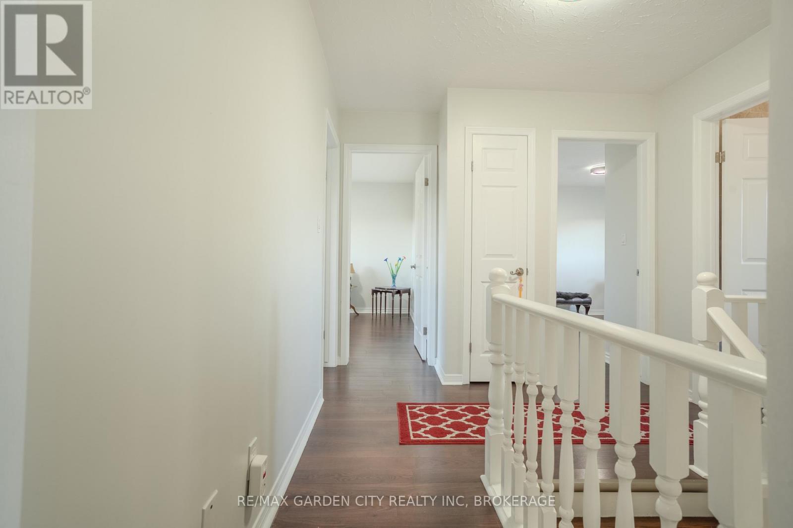 Photo 17 of 67 Chancery Circle, St Catharines ON