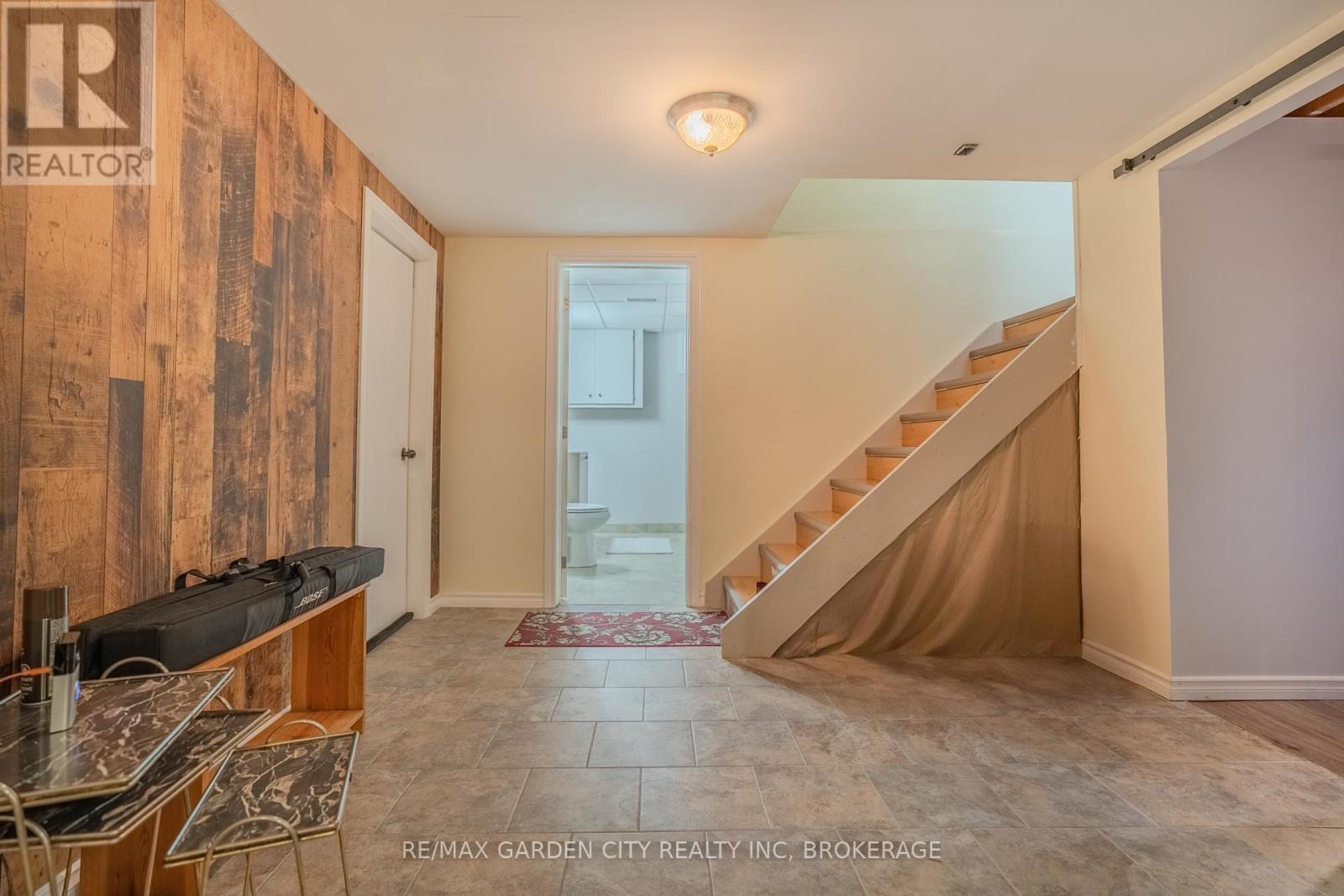 Photo 27 of 67 Chancery Circle, St Catharines ON