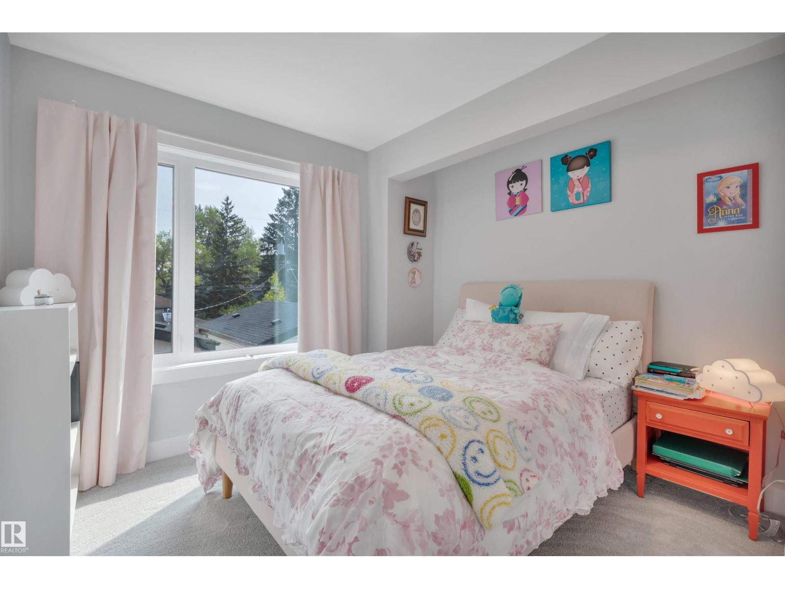 Photo 36 of 10233 139 St Nw, Edmonton AB