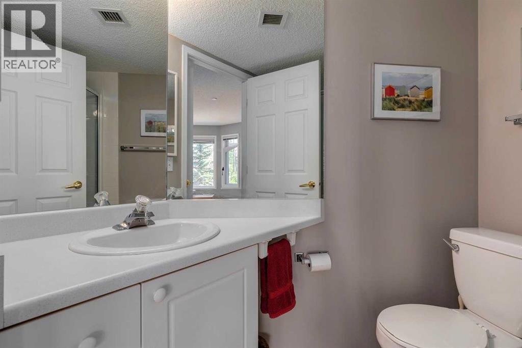 Photo 12 of 3303 3000 Sienna Park Green Sw, Calgary AB