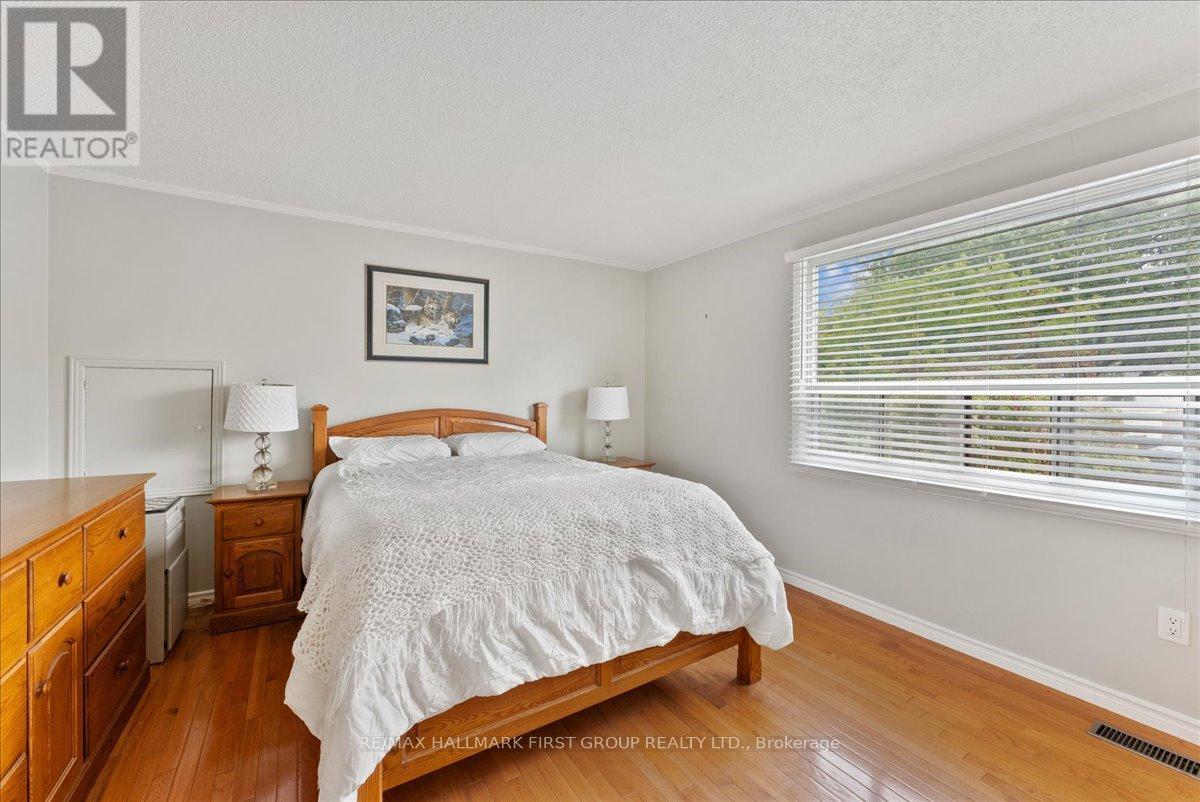 Photo 19 of 1868 Malden Crescent, Pickering ON