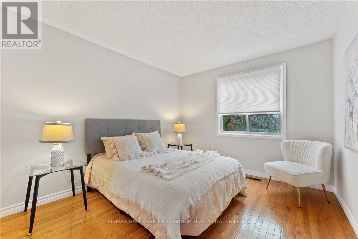 Photo 21 of 1868 Malden Crescent, Pickering ON
