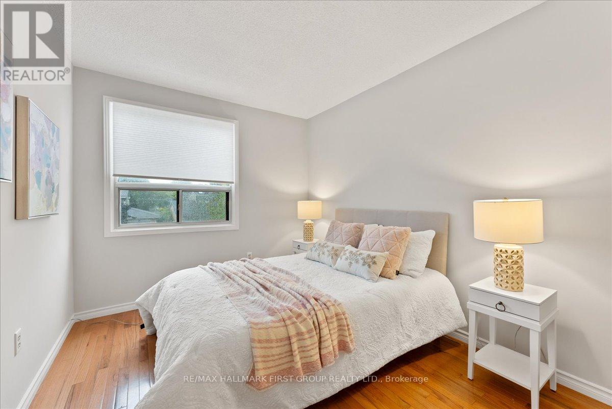 Photo 23 of 1868 Malden Crescent, Pickering ON