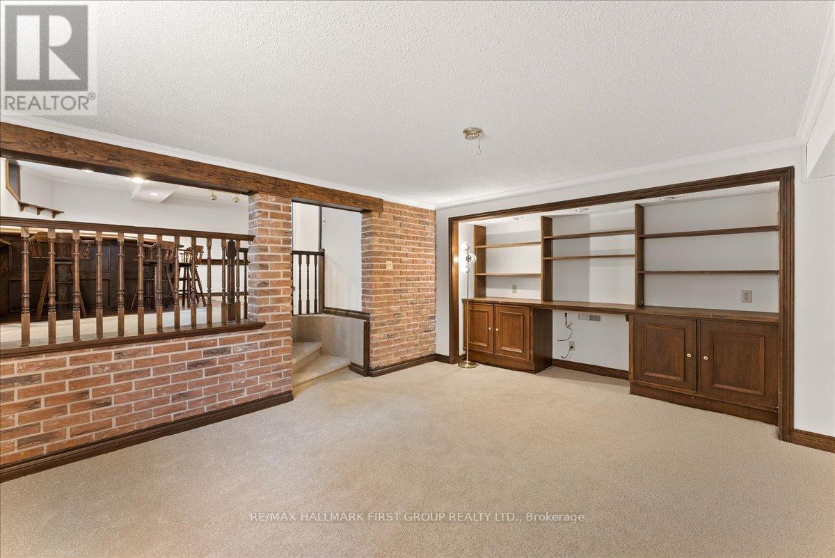 Photo 28 of 1868 Malden Crescent, Pickering ON