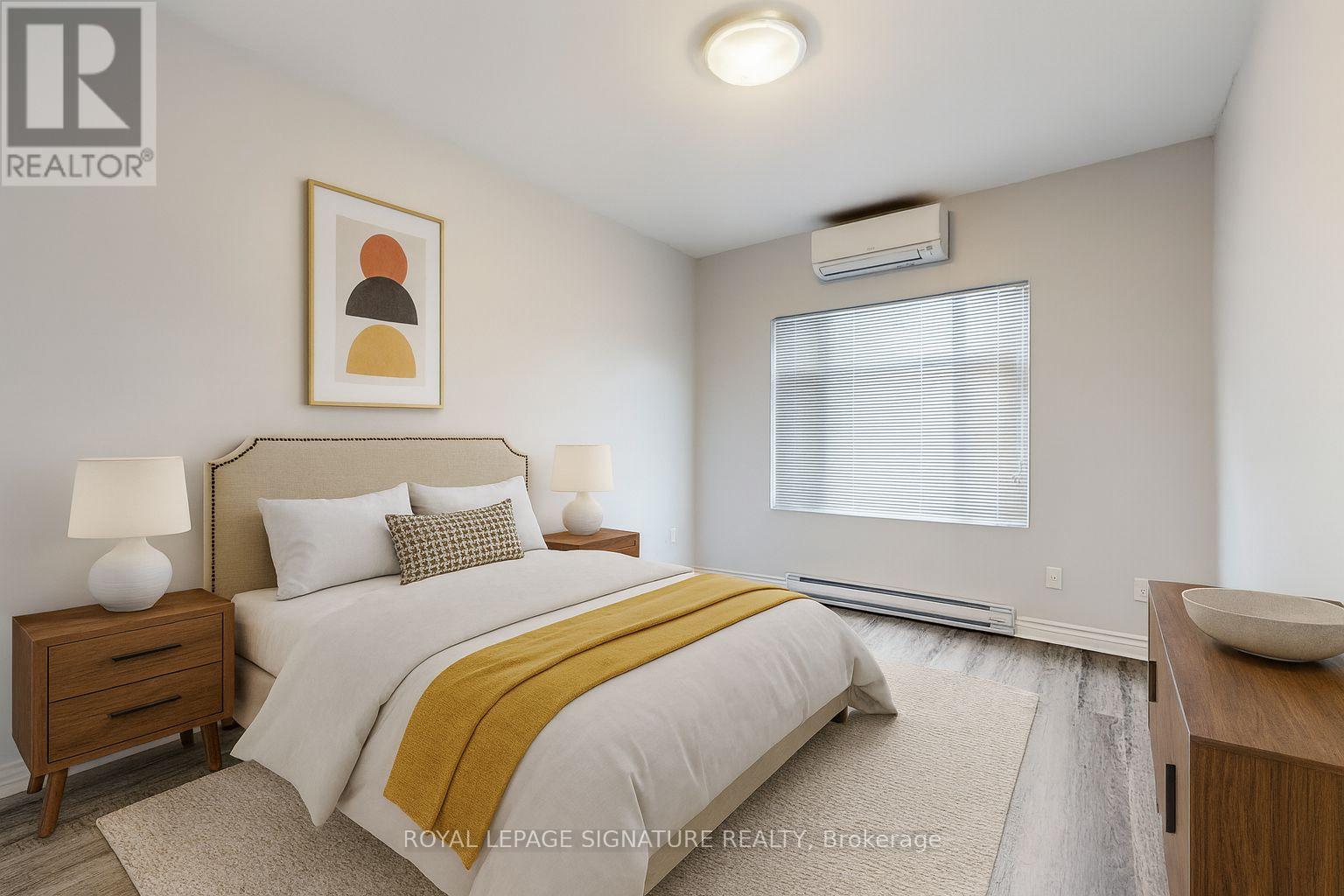 Photo 15 of 1 427 Danforth Avenue, Toronto ON