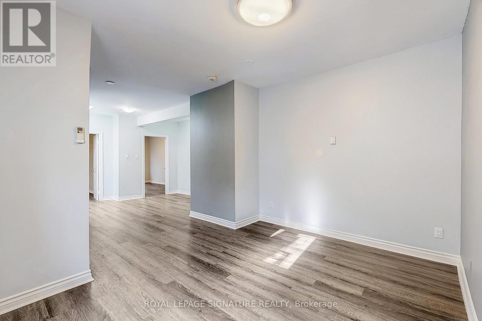 Photo 6 of 1 427 Danforth Avenue, Toronto ON