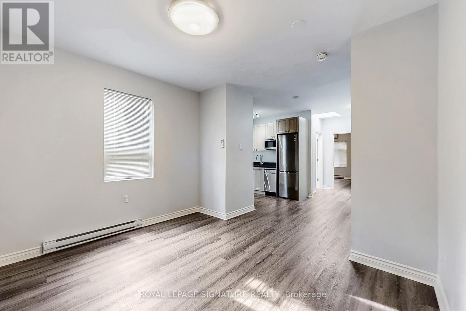 Photo 7 of 1 427 Danforth Avenue, Toronto ON