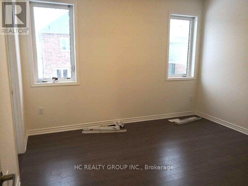 Photo 6 of 122 Westfield Drive, Whitby ON