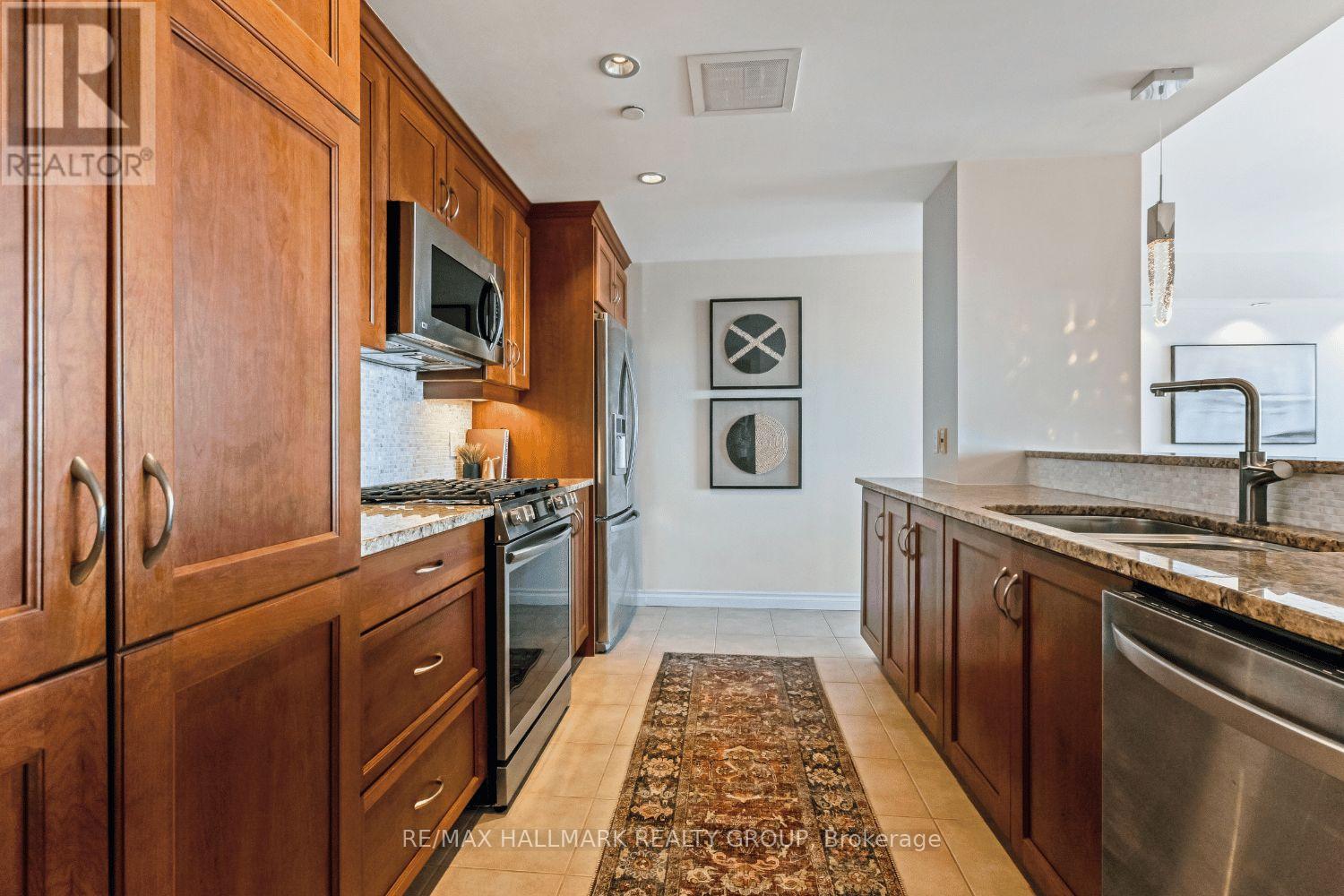 Photo 12 of 1404 90 George Street, Ottawa ON