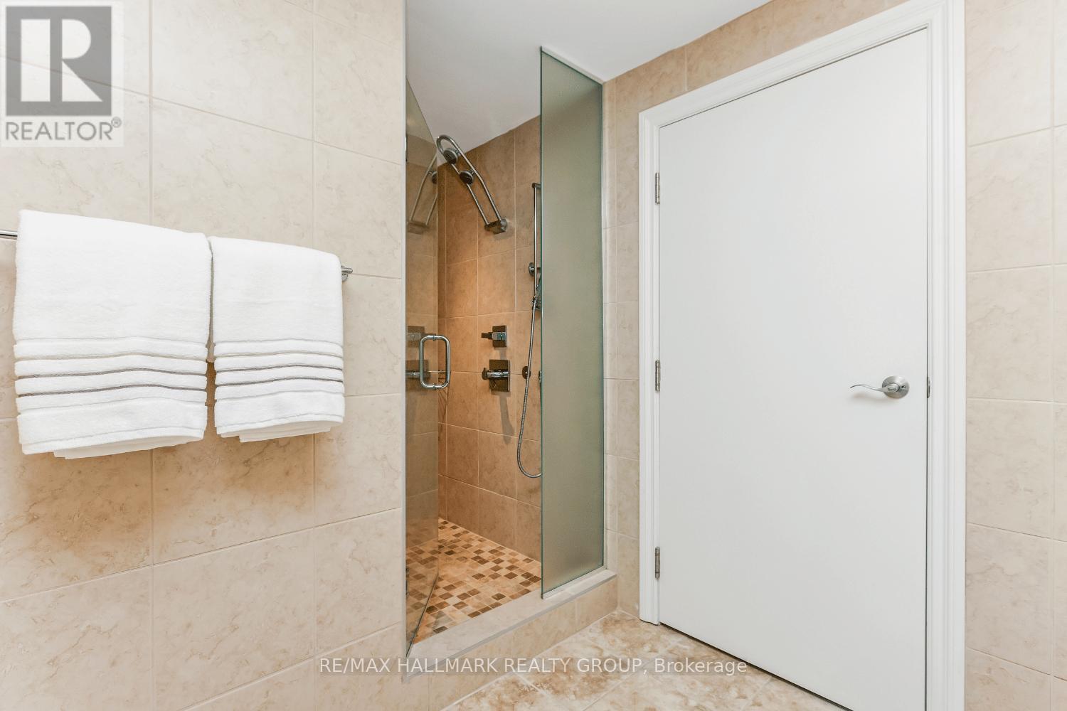 Photo 19 of 1404 90 George Street, Ottawa ON