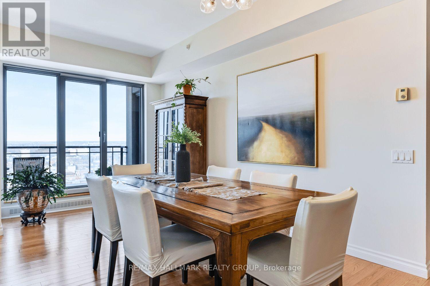 Photo 8 of 1404 90 George Street, Ottawa ON