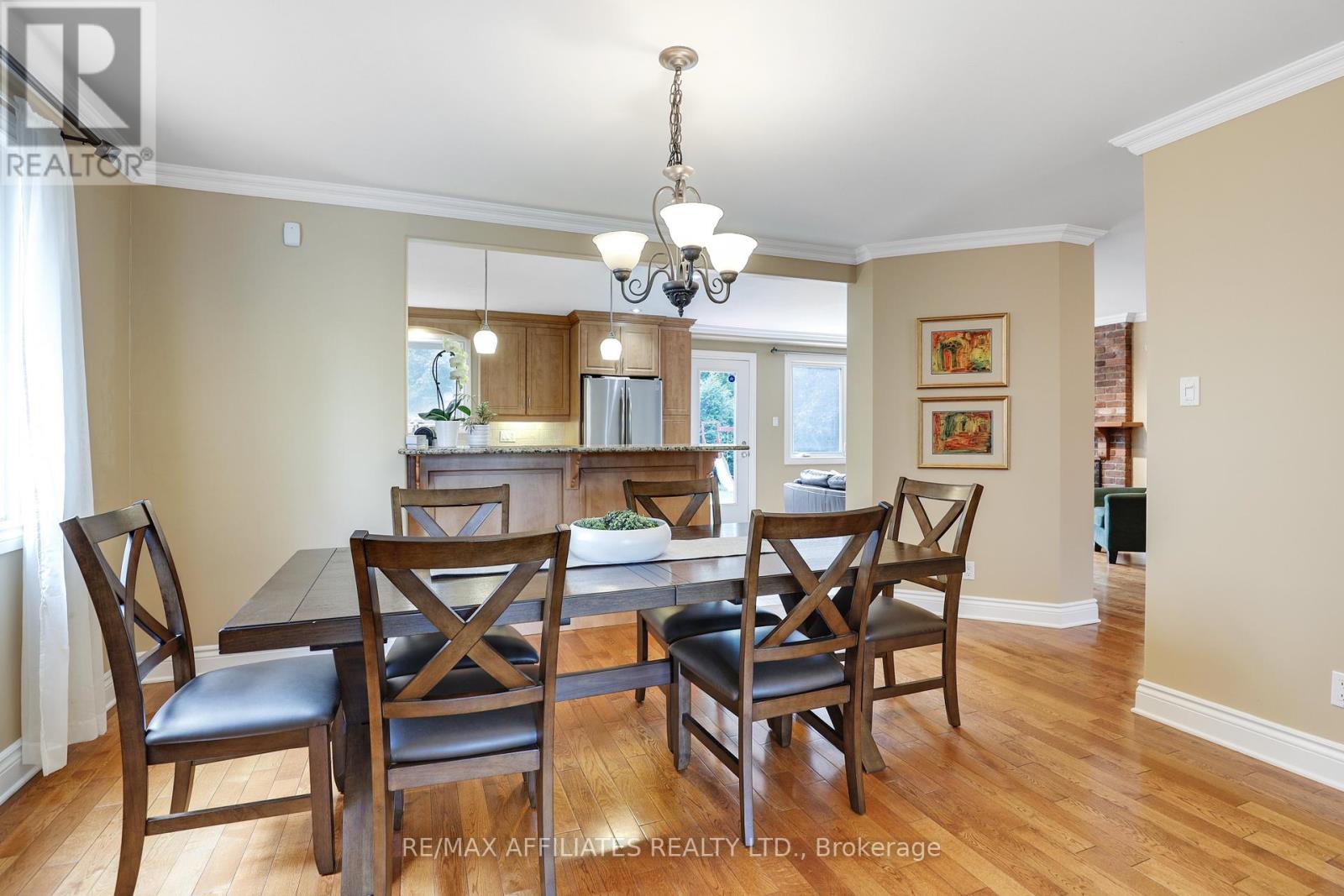 Photo 11 of 2347 Briar Hill Drive, Ottawa ON