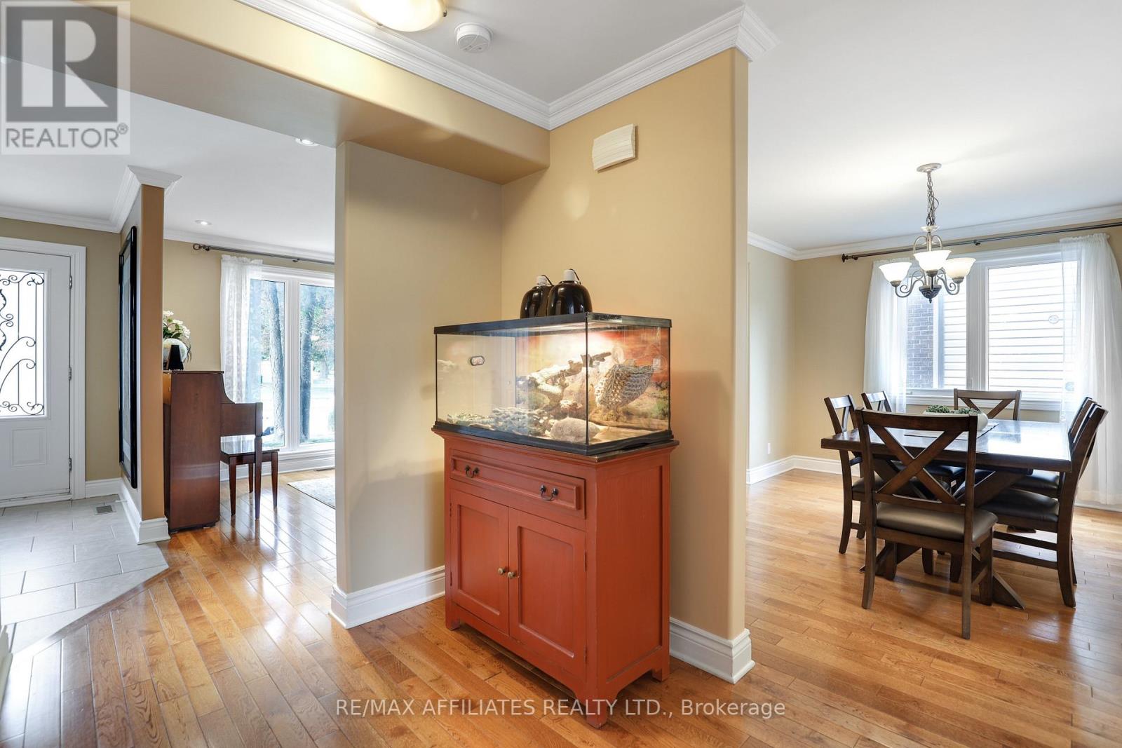 Photo 13 of 2347 Briar Hill Drive, Ottawa ON