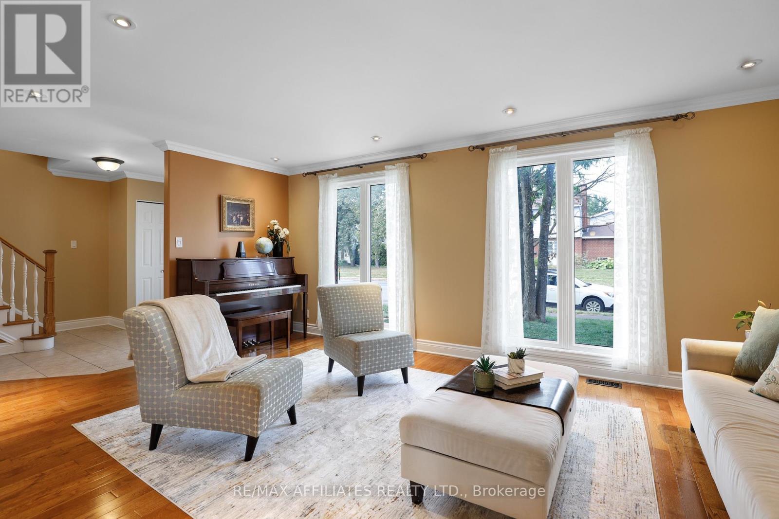 Photo 9 of 2347 Briar Hill Drive, Ottawa ON
