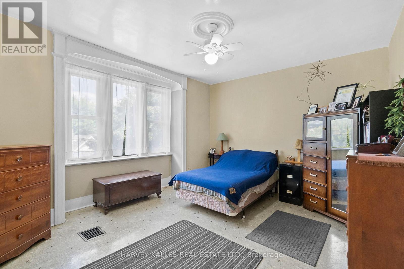 Photo 25 of 22 Seymour Avenue, Toronto ON