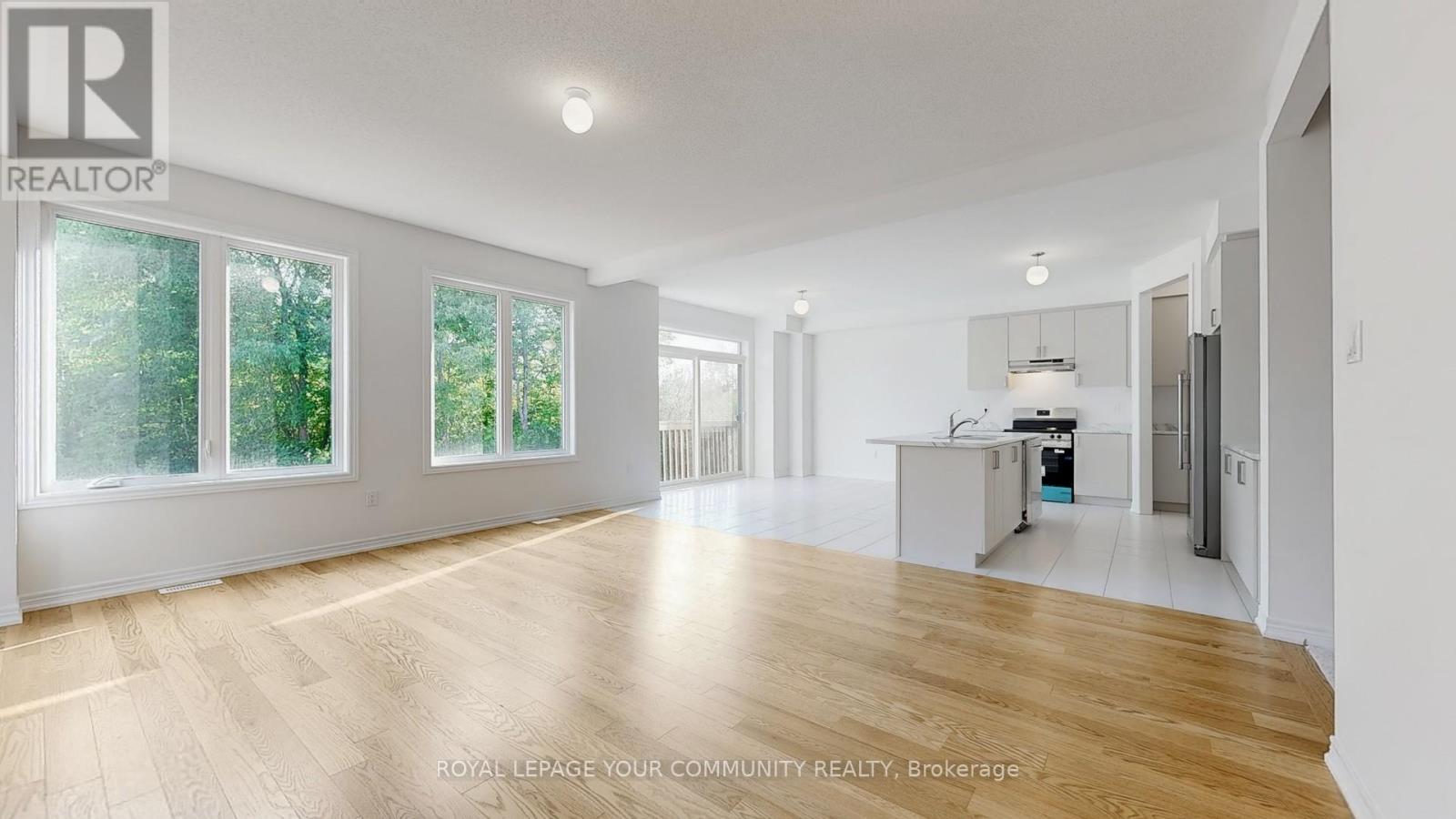 Photo 15 of 26 Baycroft Boulevard, Essa ON