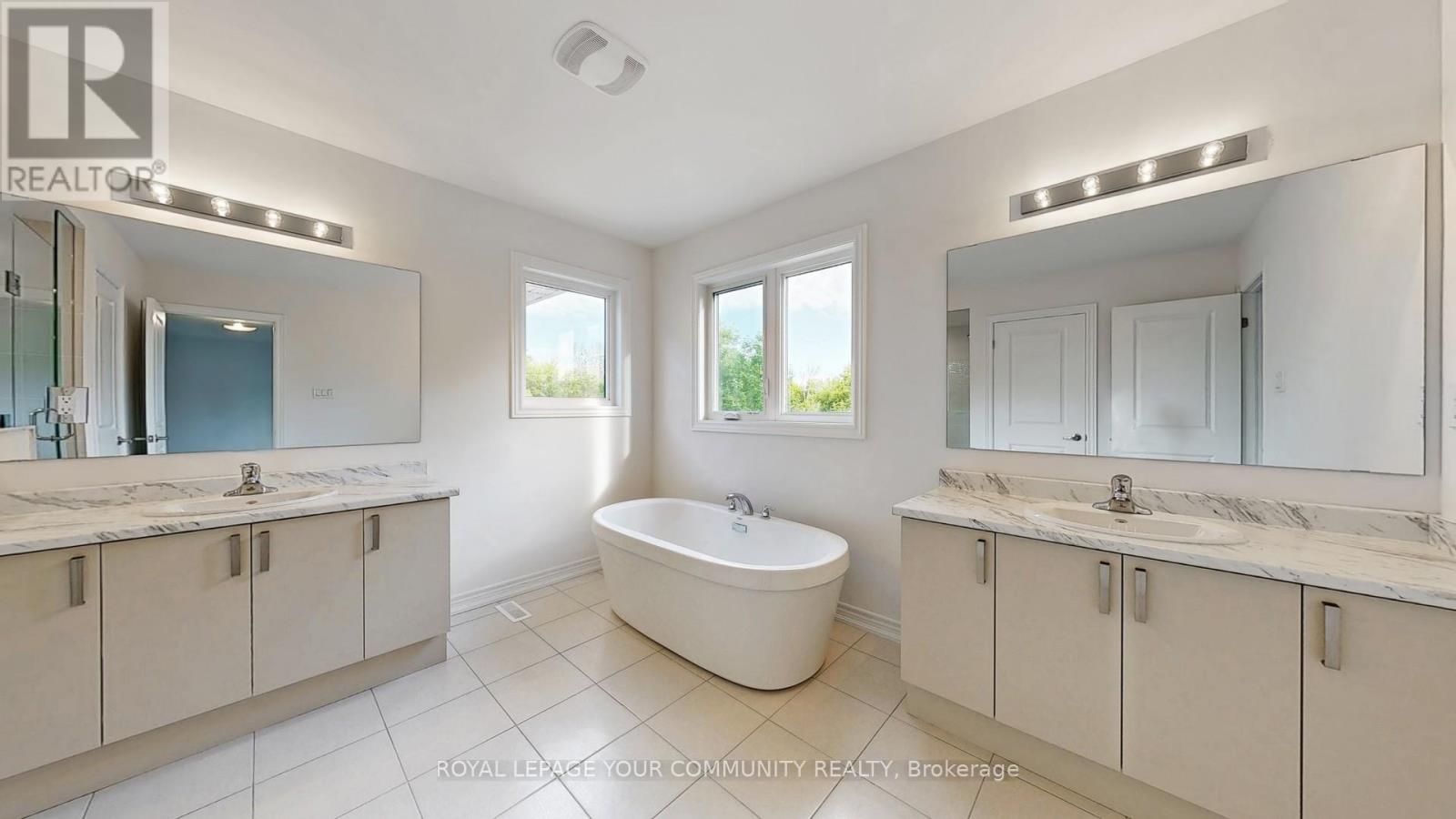 Photo 31 of 26 Baycroft Boulevard, Essa ON