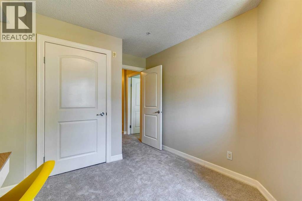 Photo 13 of 6 1729 34 Avenue Sw, Calgary AB
