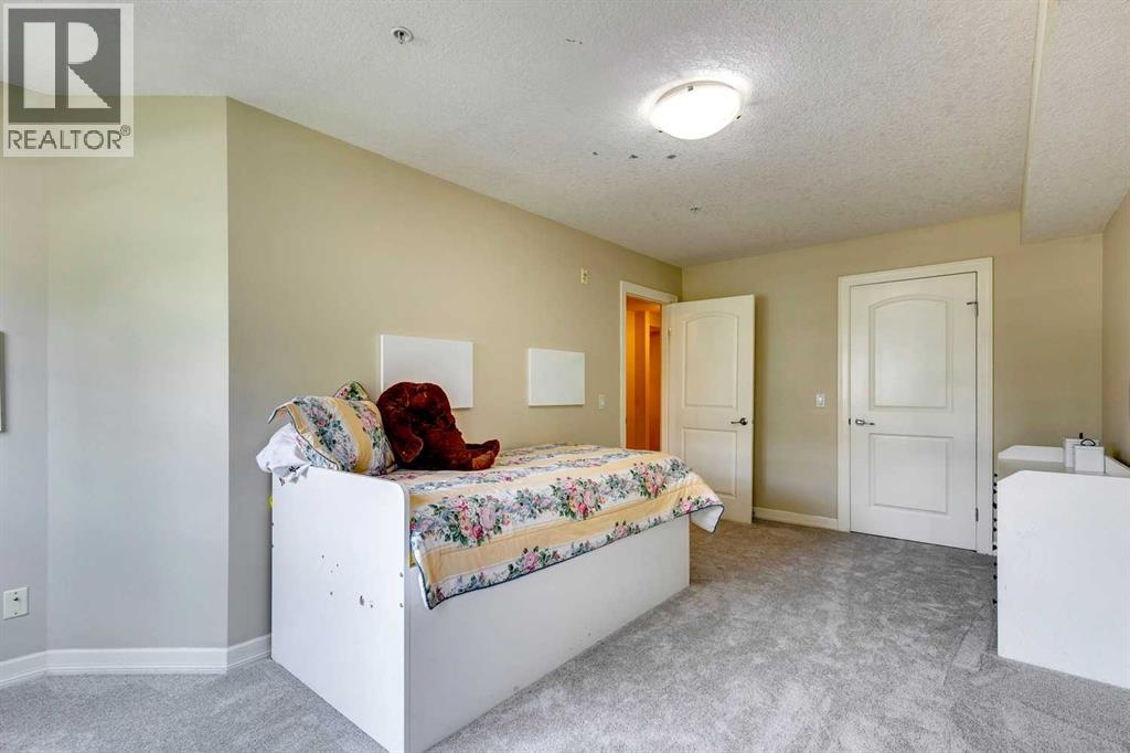 Photo 17 of 6 1729 34 Avenue Sw, Calgary AB