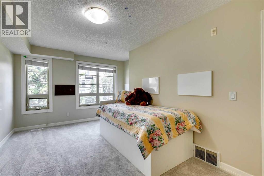 Photo 18 of 6 1729 34 Avenue Sw, Calgary AB