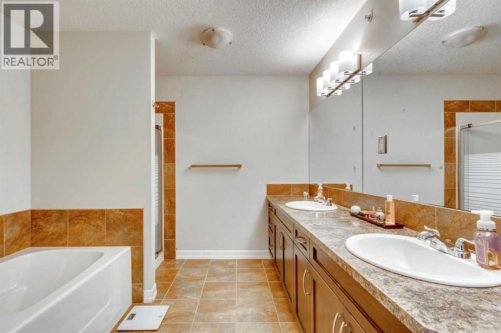 Photo 27 of 6 1729 34 Avenue Sw, Calgary AB