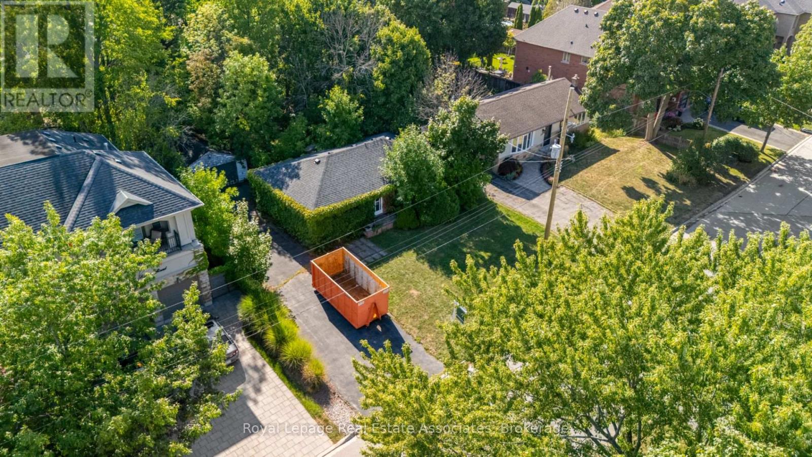 Photo 7 of 178 Boxley Road, Burlington ON