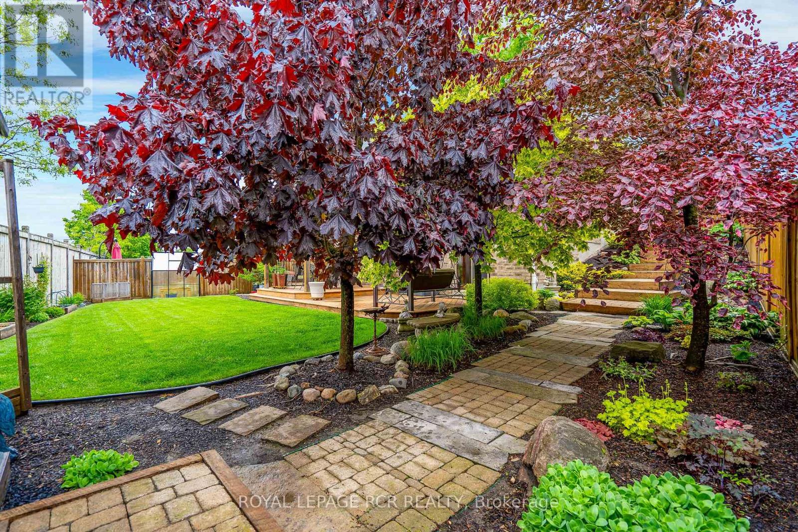 Photo 35 of 39 Dinnick Crescent, Orangeville ON