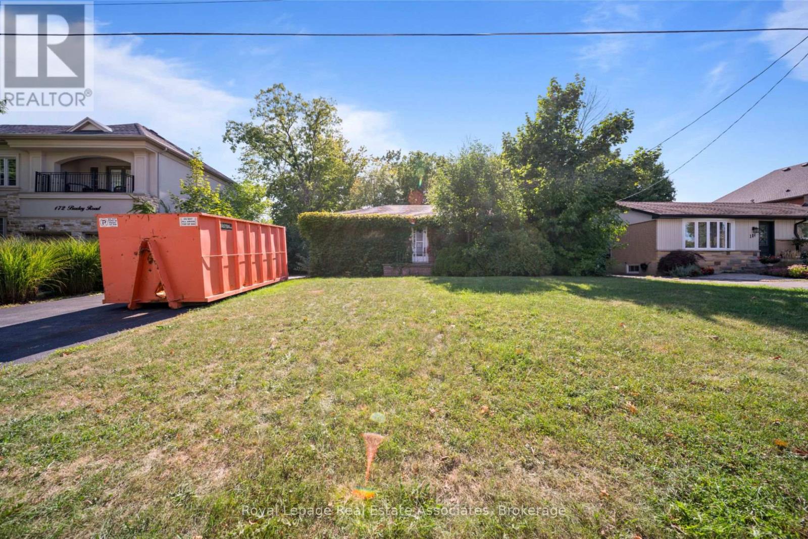 Photo 8 of 178 Boxley Road, Burlington ON
