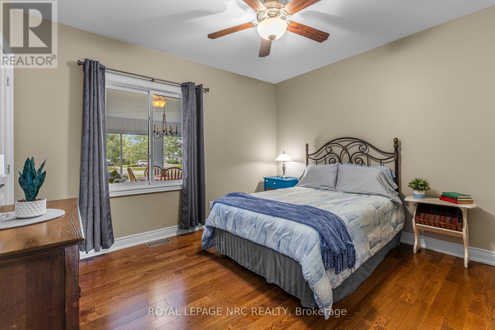 Photo 23 of 880 Edgemere Road, Fort Erie ON