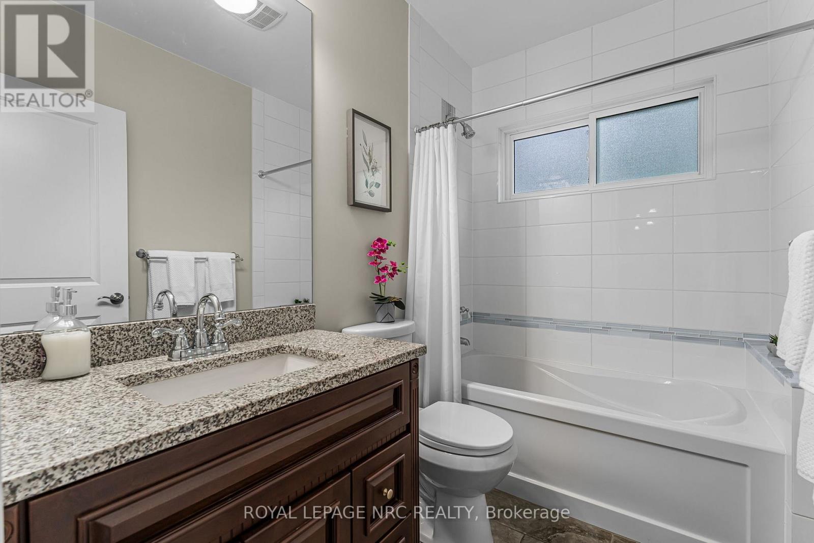 Photo 26 of 880 Edgemere Road, Fort Erie ON