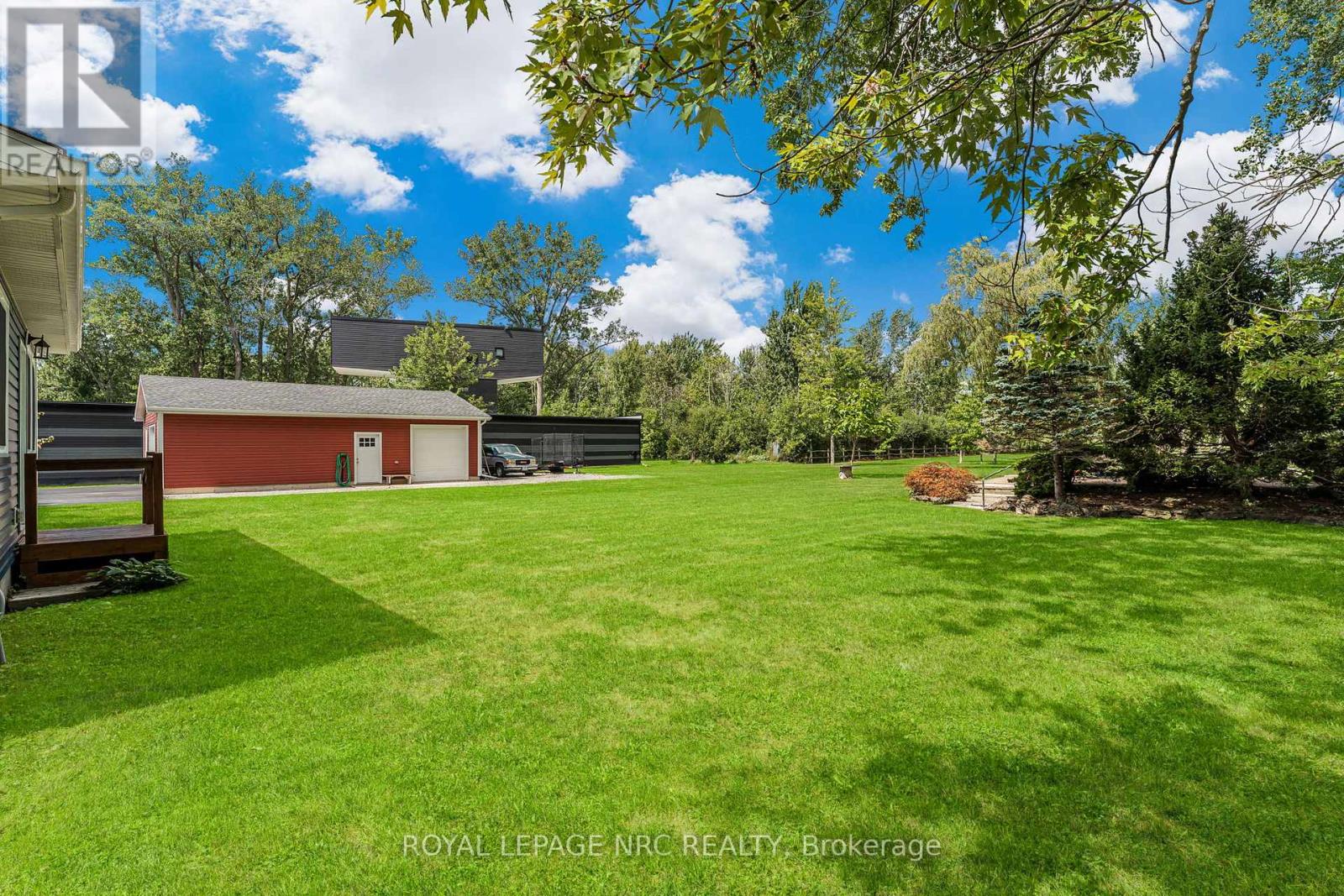 Photo 39 of 880 Edgemere Road, Fort Erie ON