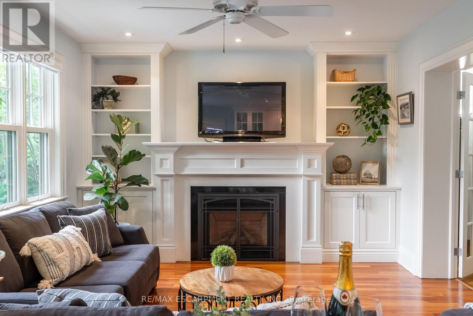 Photo 11 of 158 Dalewood Crescent, Hamilton ON