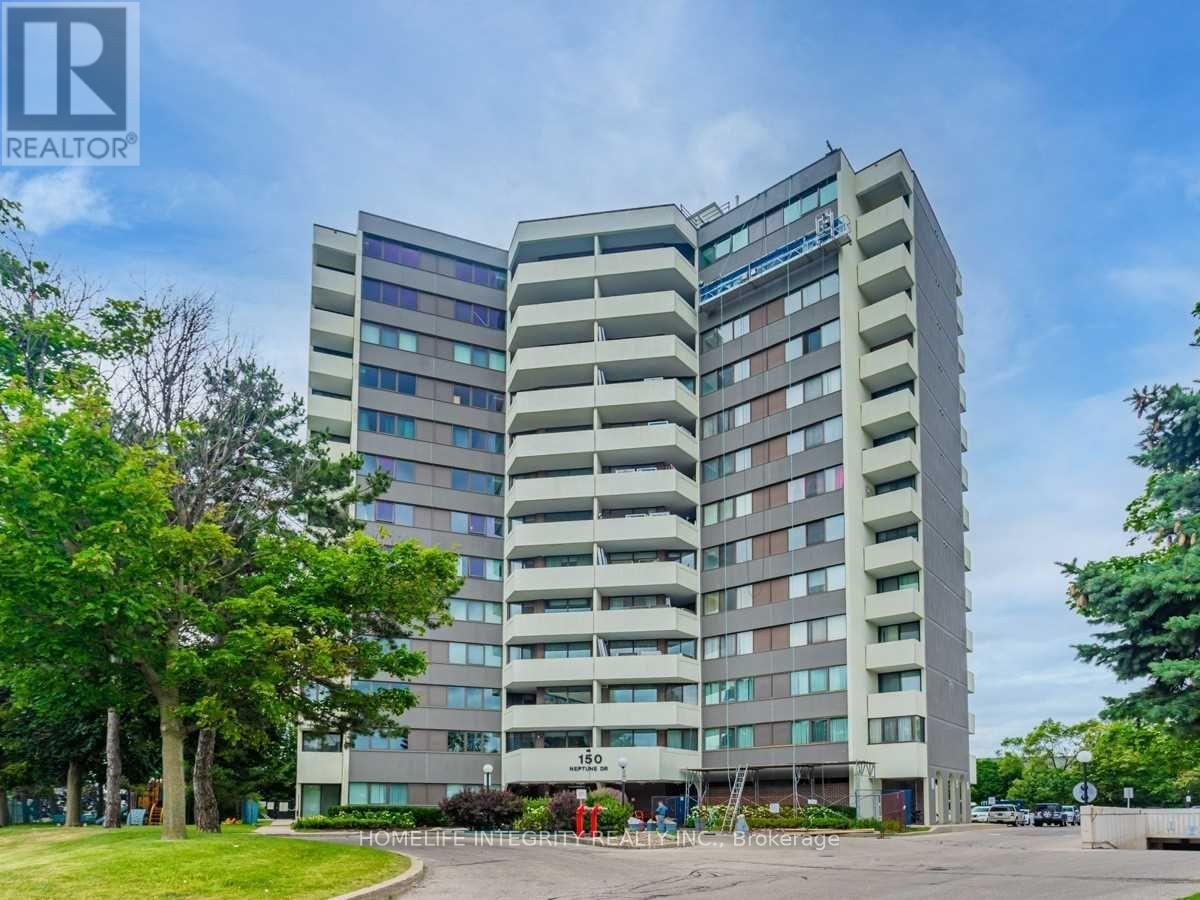 Photo 2 of 904 150 Neptune Drive, Toronto ON